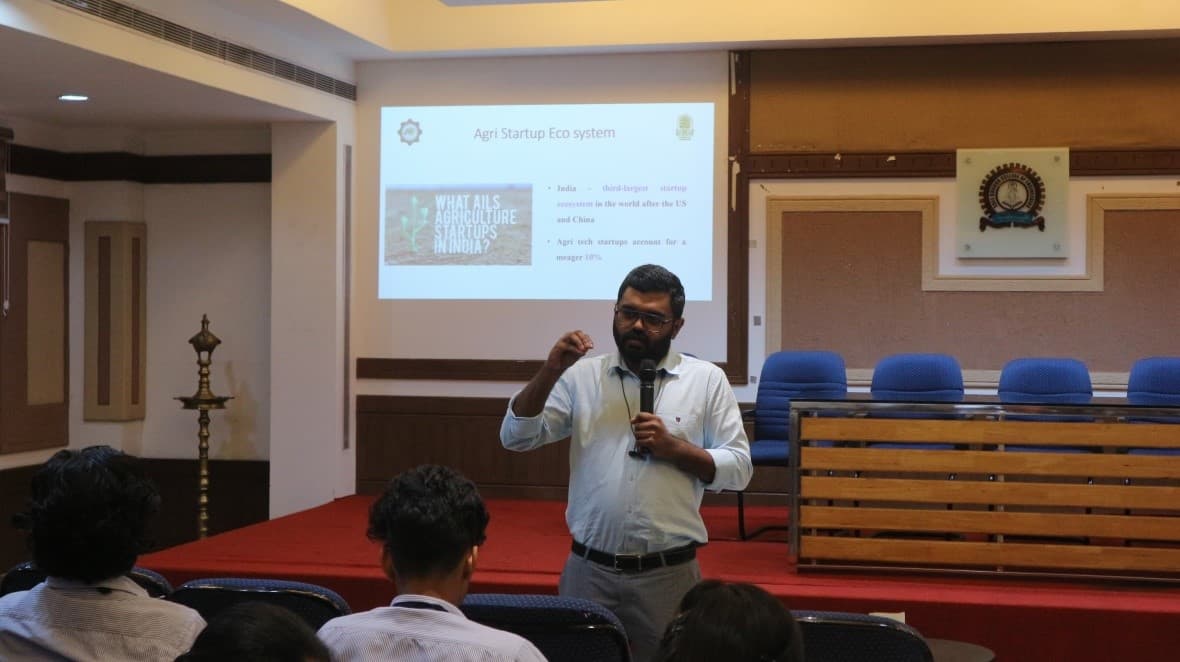 Expert Lecture: Exploring the Opportunities in Agri-Food Business
